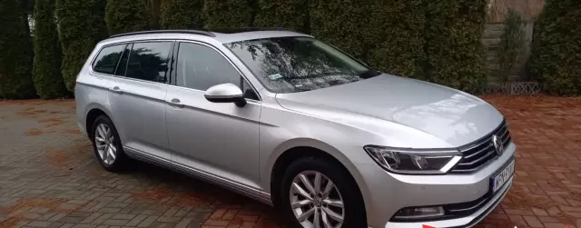 VOLKSWAGEN Passat 1.6 TDI (120 KM)