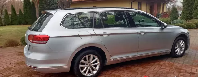 VOLKSWAGEN Passat 1.6 TDI (120 KM)