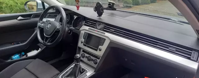 VOLKSWAGEN Passat 1.6 TDI (120 KM)