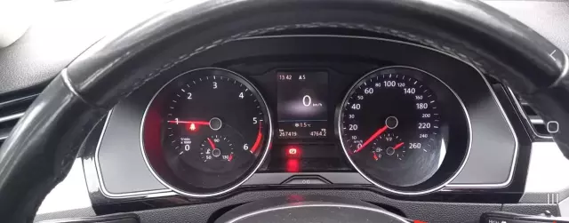 VOLKSWAGEN Passat 1.6 TDI (120 KM)