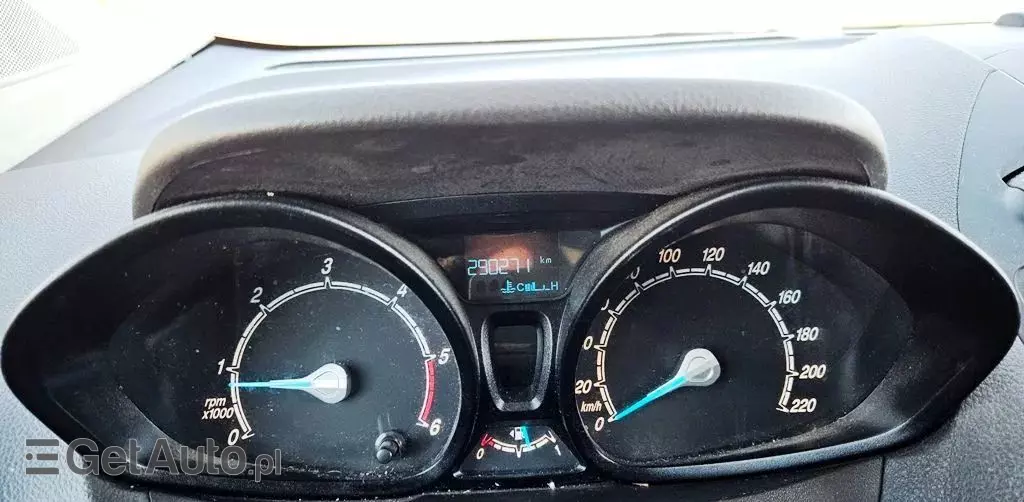 FORD Transit Courier 