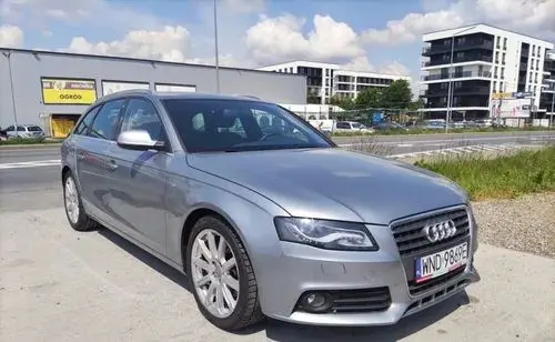 AUDI A4 