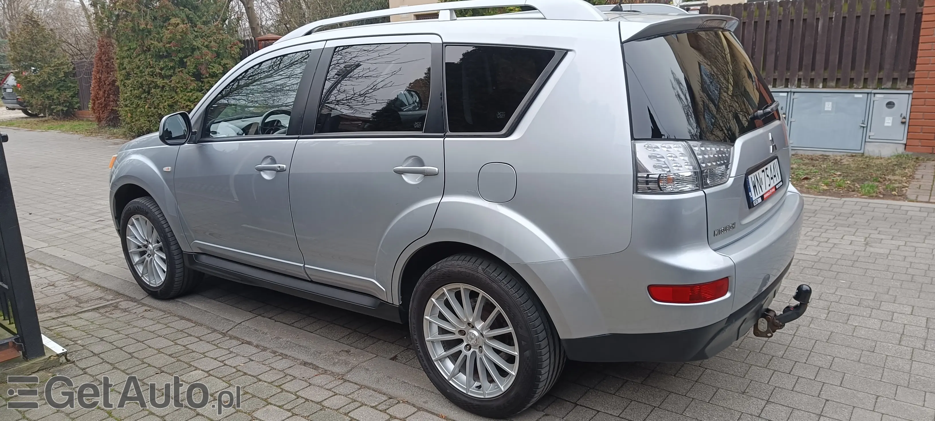 MITSUBISHI Outlander Invite