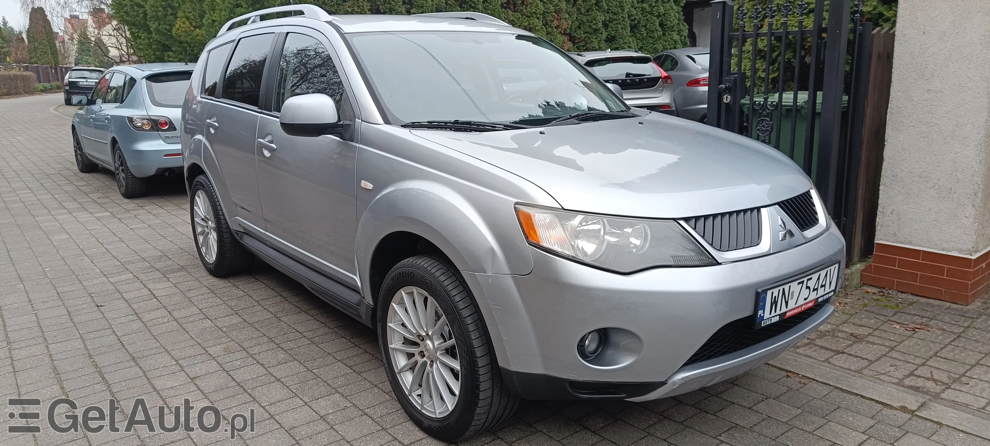 MITSUBISHI Outlander Invite