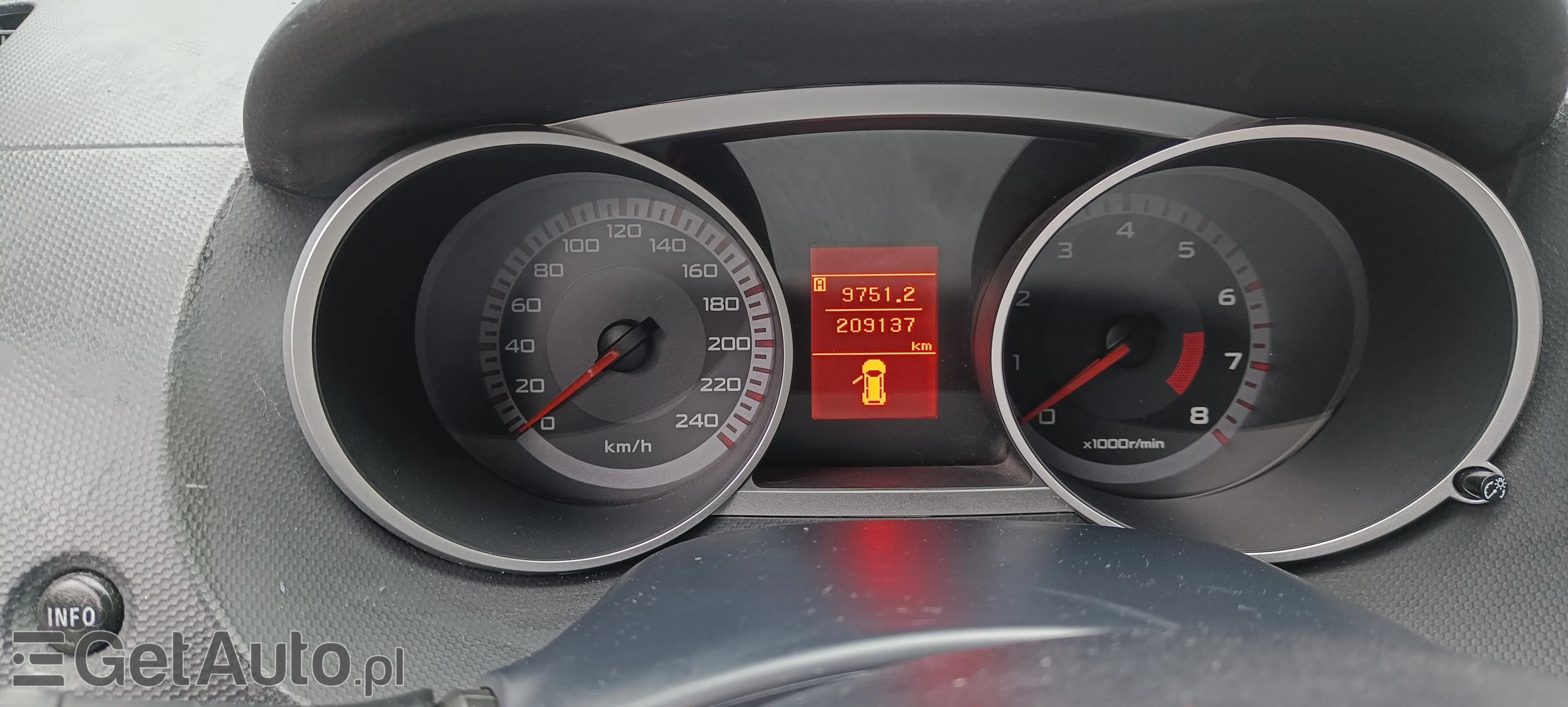 MITSUBISHI Outlander Invite