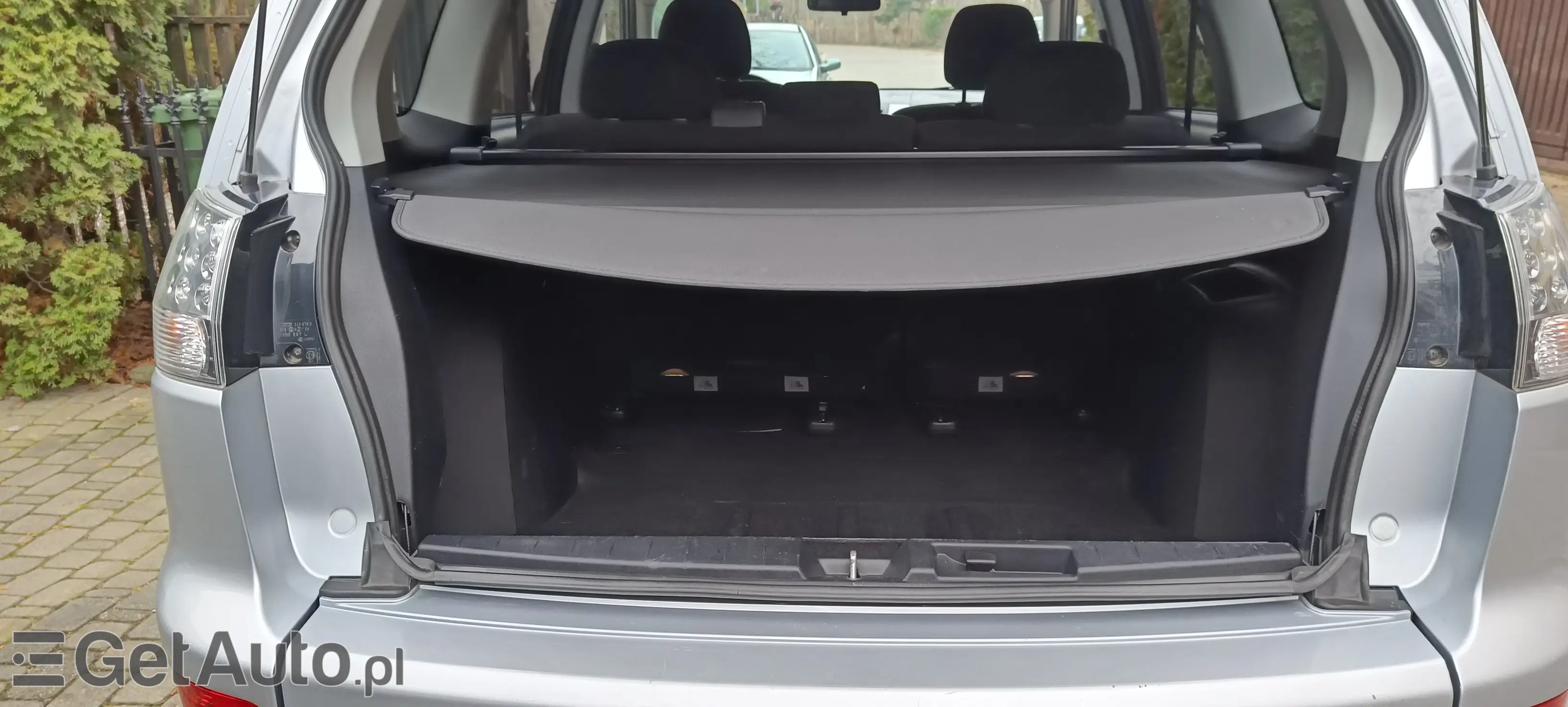 MITSUBISHI Outlander Invite