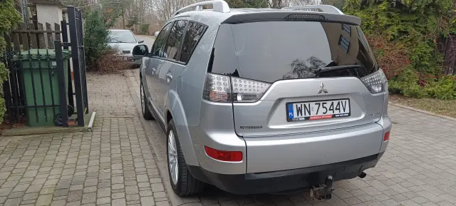 MITSUBISHI Outlander Invite