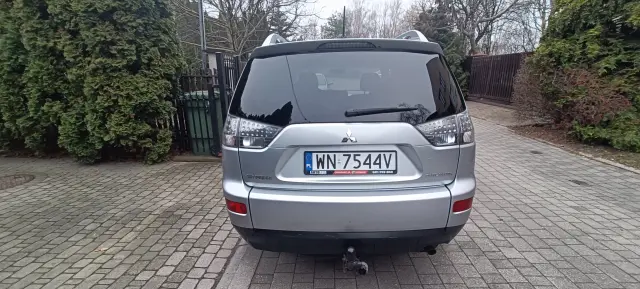 MITSUBISHI Outlander Invite
