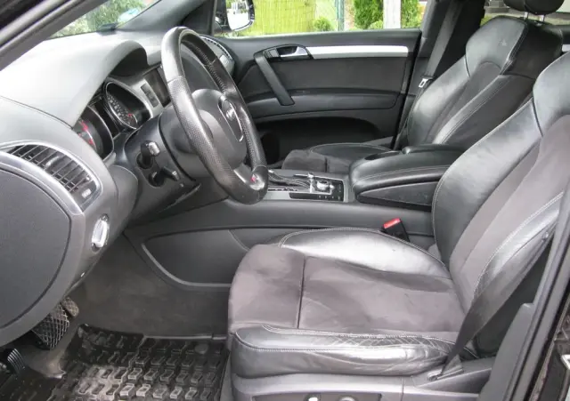 AUDI Q7 3.0 TDI Quattro Tiptronic