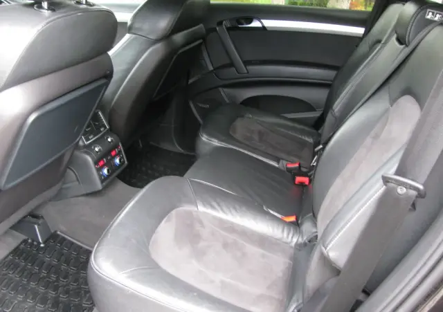 AUDI Q7 3.0 TDI Quattro Tiptronic