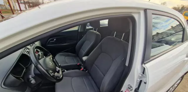 KIA Rio 1.2 16V (85 KM)