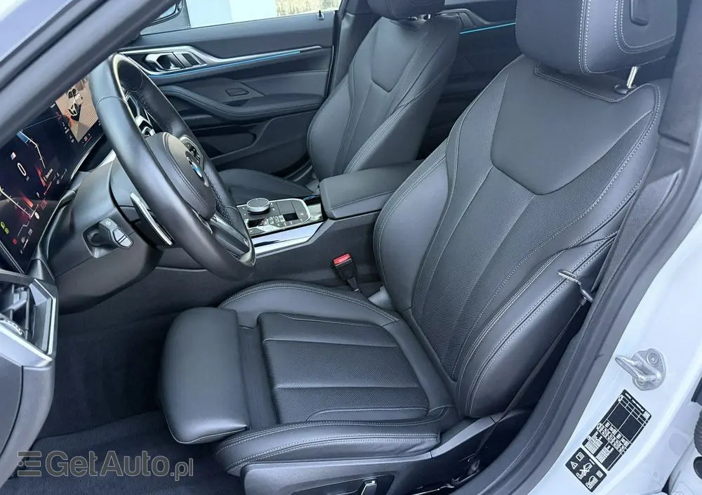 BMW Seria 4 420d xDrive Sport-Aut M Sport