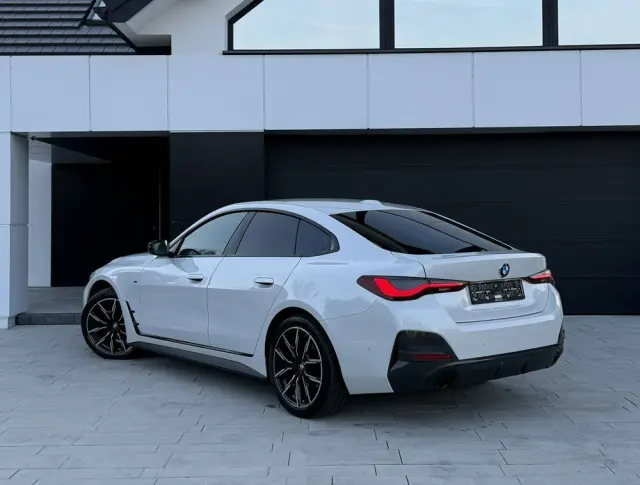 BMW Seria 4 420d xDrive Sport-Aut M Sport