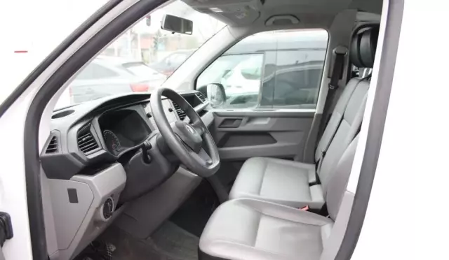 VOLKSWAGEN TRANSPORTER 