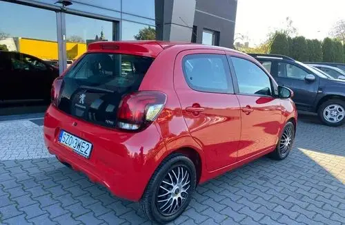 PEUGEOT 108 