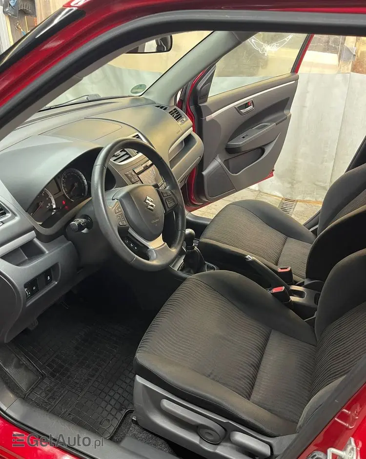 SUZUKI Swift 1.2 30 Jahre