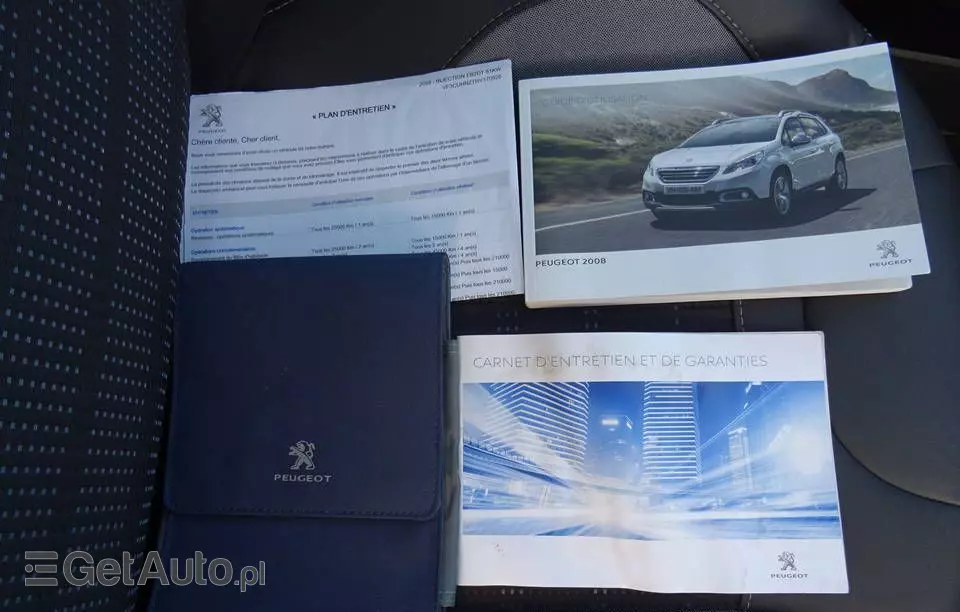 PEUGEOT 2008 
