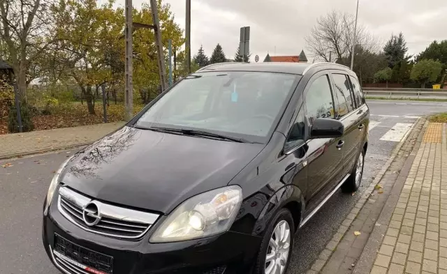 OPEL Zafira 