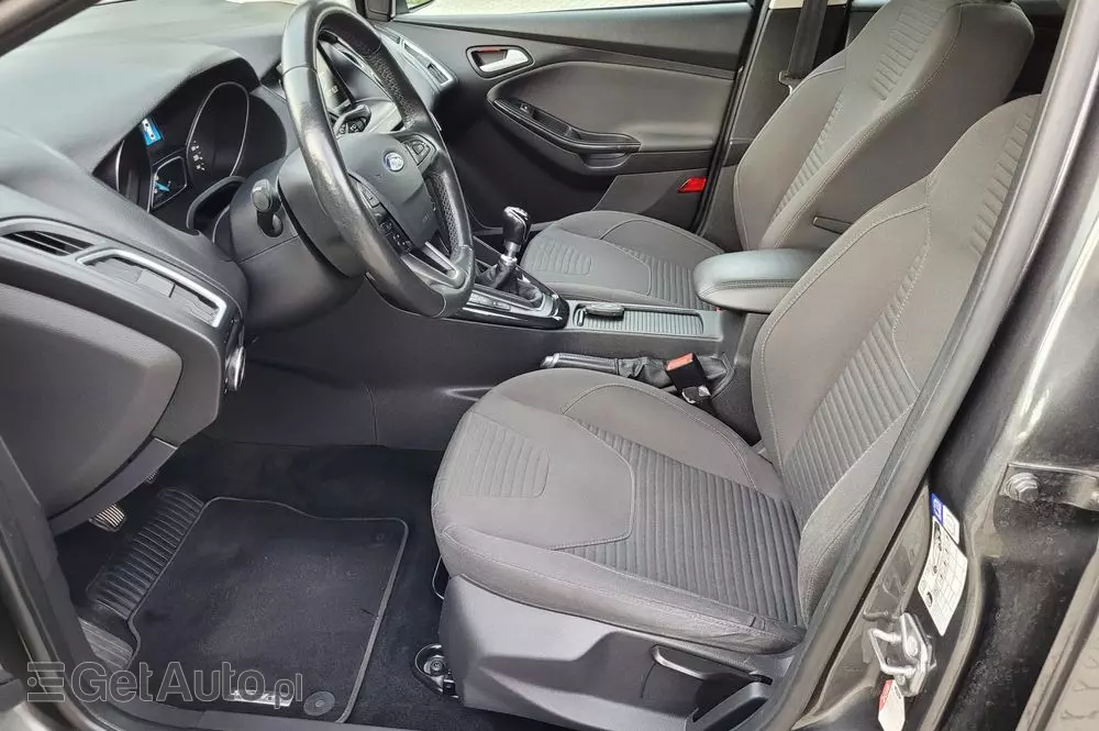 FORD Focus 1.0 EcoBoost Titanium ASS