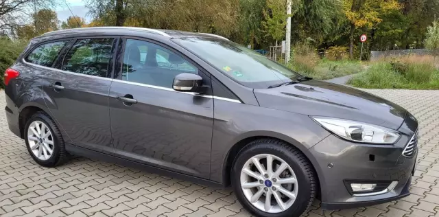 FORD Focus 1.0 EcoBoost Titanium ASS