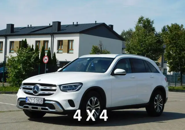 MERCEDES-BENZ GLC 200 d 4-Matic Business Edition