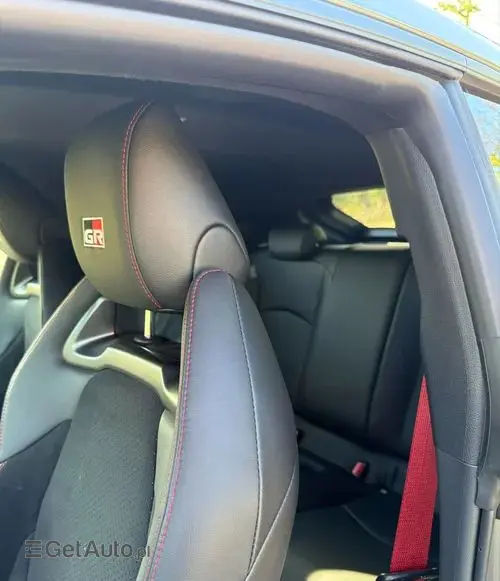 TOYOTA GR Yaris 