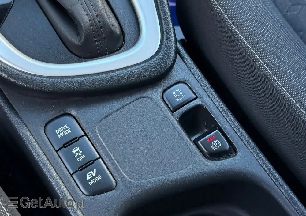TOYOTA Yaris Hybrid 1.5 Comfort