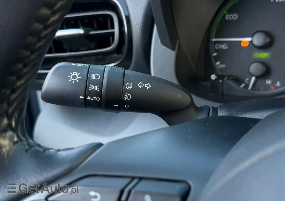 TOYOTA Yaris Hybrid 1.5 Comfort