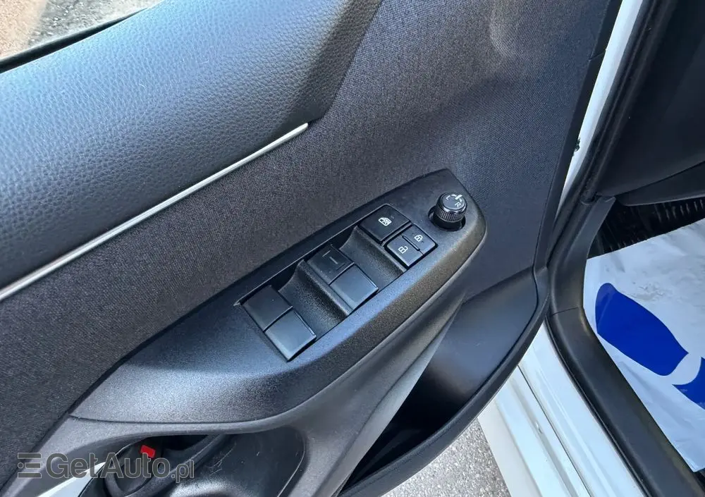 TOYOTA Yaris Hybrid 1.5 Comfort