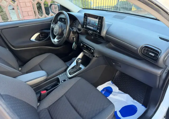 TOYOTA Yaris Hybrid 1.5 Comfort