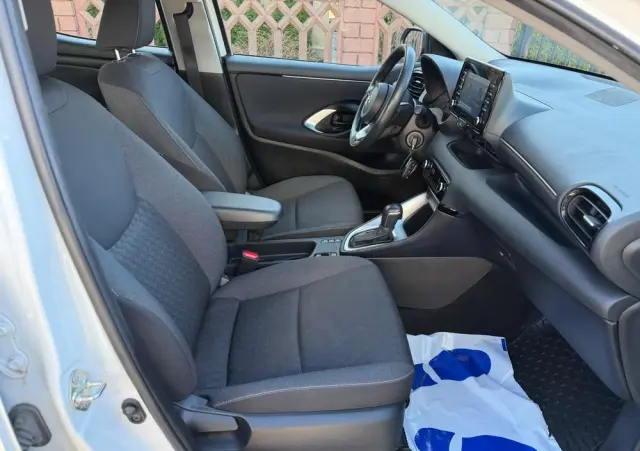 TOYOTA Yaris Hybrid 1.5 Comfort