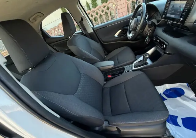 TOYOTA Yaris Hybrid 1.5 Comfort