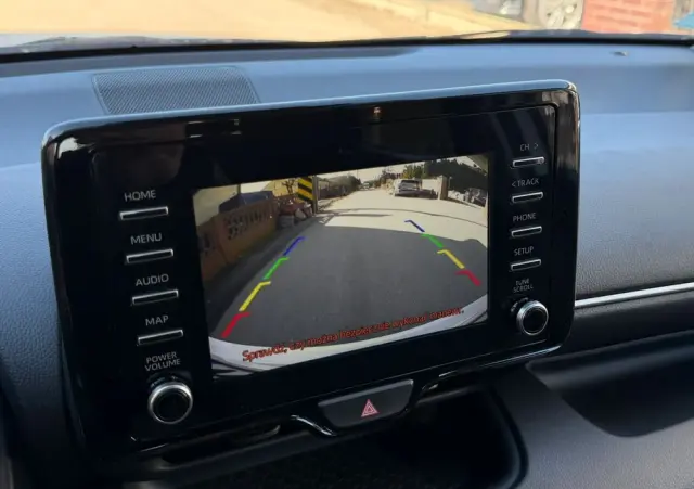 TOYOTA Yaris Hybrid 1.5 Comfort