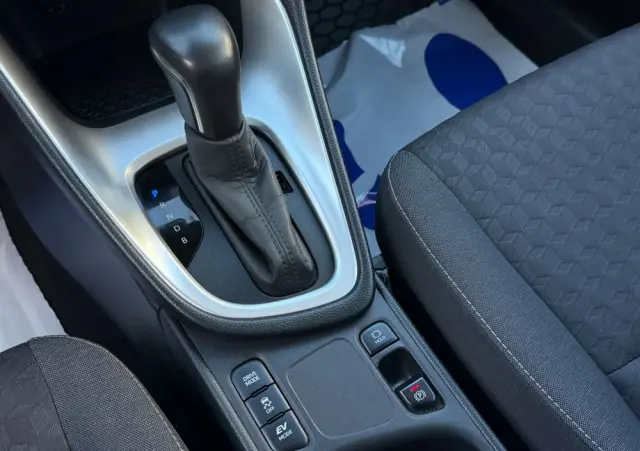 TOYOTA Yaris Hybrid 1.5 Comfort