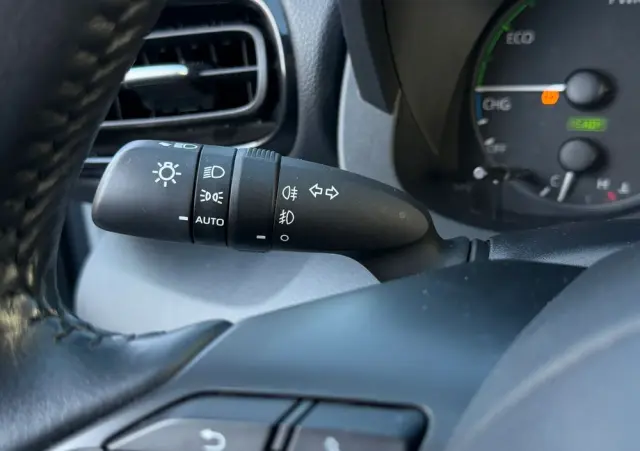 TOYOTA Yaris Hybrid 1.5 Comfort