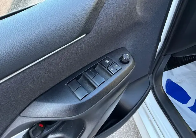 TOYOTA Yaris Hybrid 1.5 Comfort