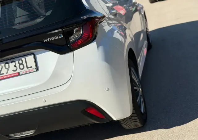 TOYOTA Yaris Hybrid 1.5 Comfort