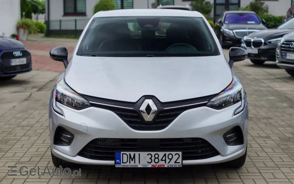 RENAULT Clio TCe 90 TECHNO