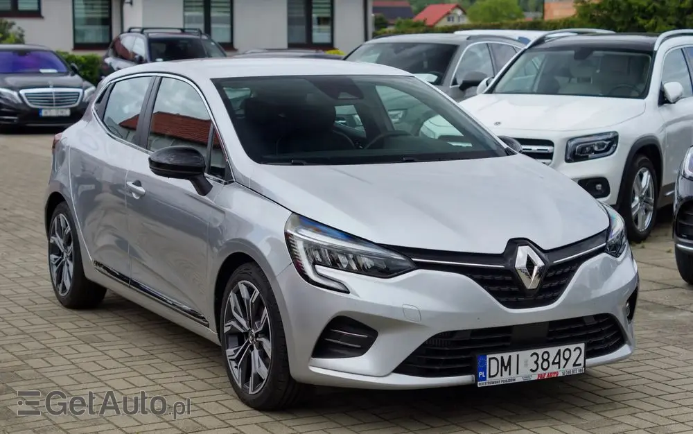 RENAULT Clio TCe 90 TECHNO