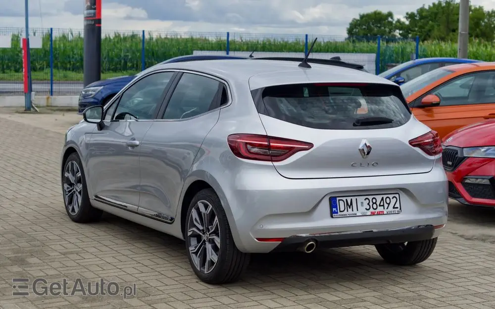 RENAULT Clio TCe 90 TECHNO