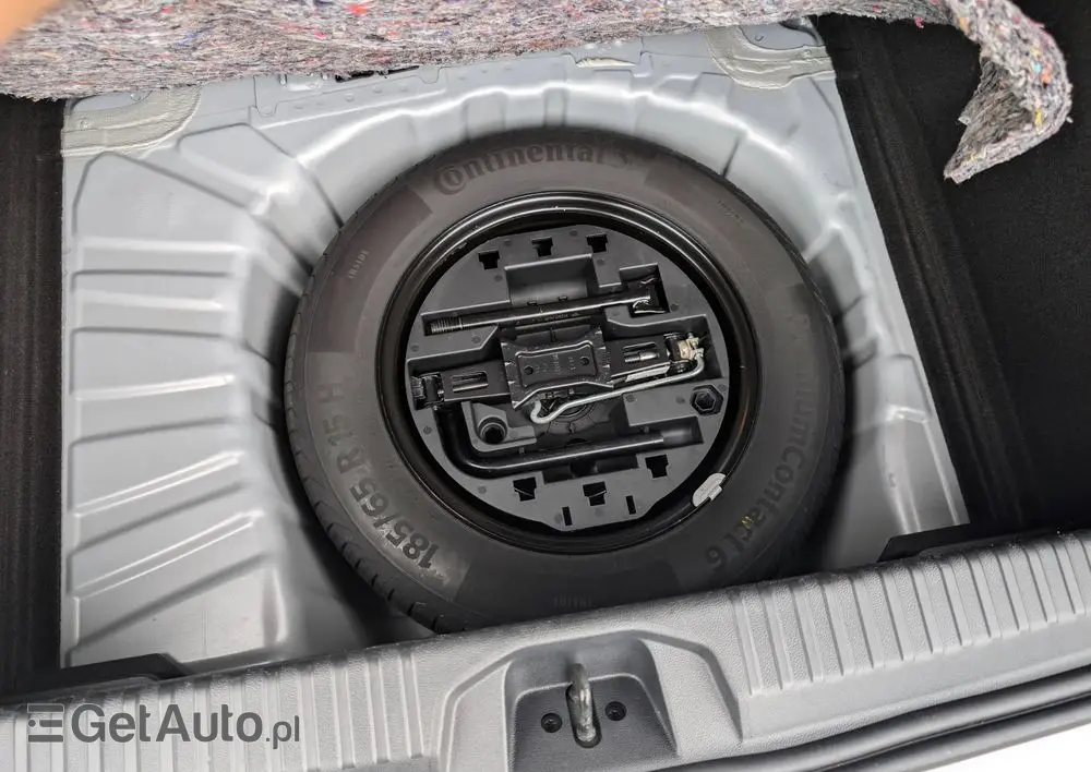 RENAULT Clio TCe 90 TECHNO