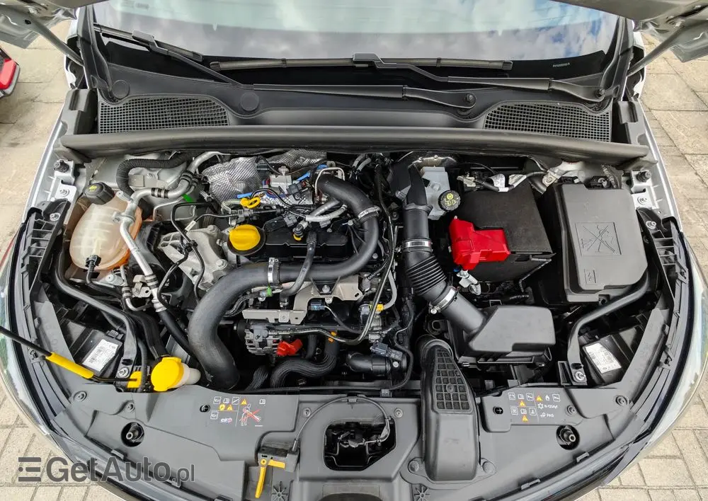 RENAULT Clio TCe 90 TECHNO