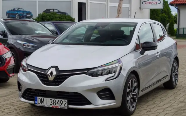 RENAULT Clio TCe 90 TECHNO