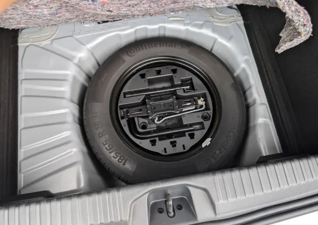 RENAULT Clio TCe 90 TECHNO