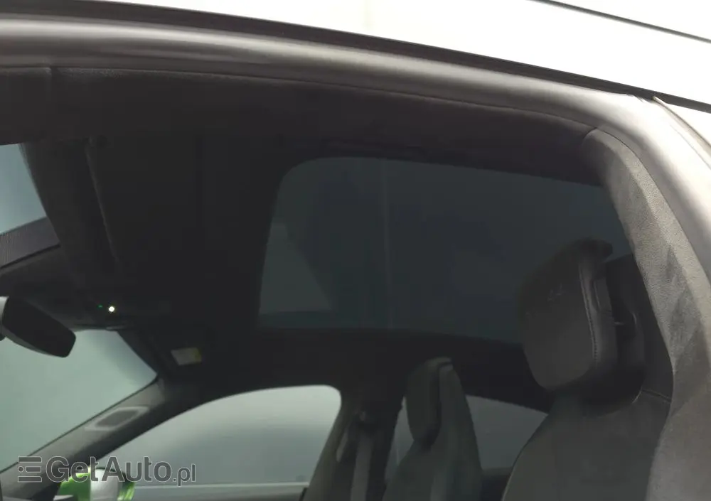 PORSCHE Taycan Turbo