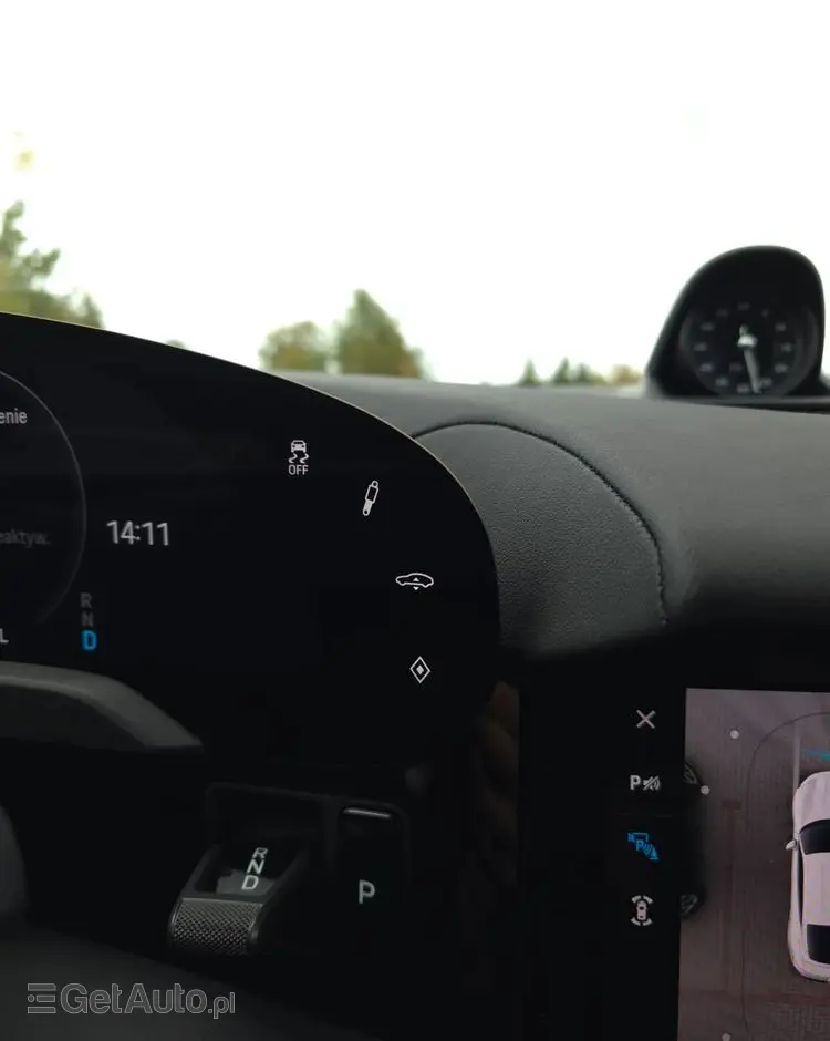 PORSCHE Taycan Turbo