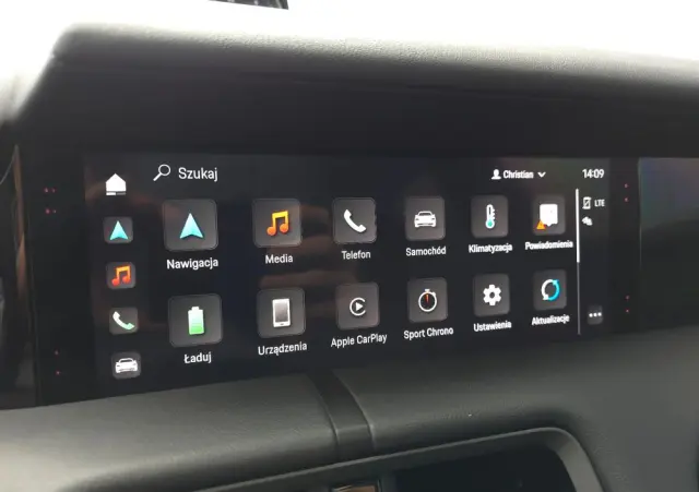 PORSCHE Taycan Turbo