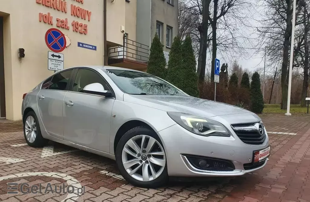 OPEL Insignia 