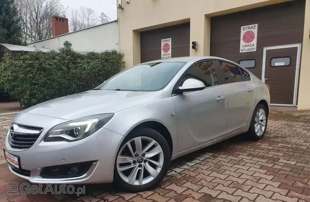 OPEL Insignia 