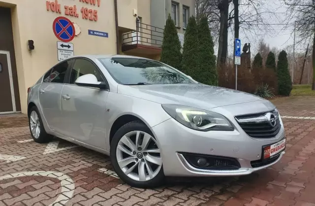 OPEL Insignia 